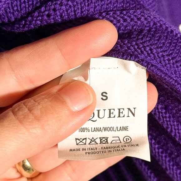 Alexander McQueen Royal Purple Ribbed Wool Flare Sweater - Picture 5 of 6